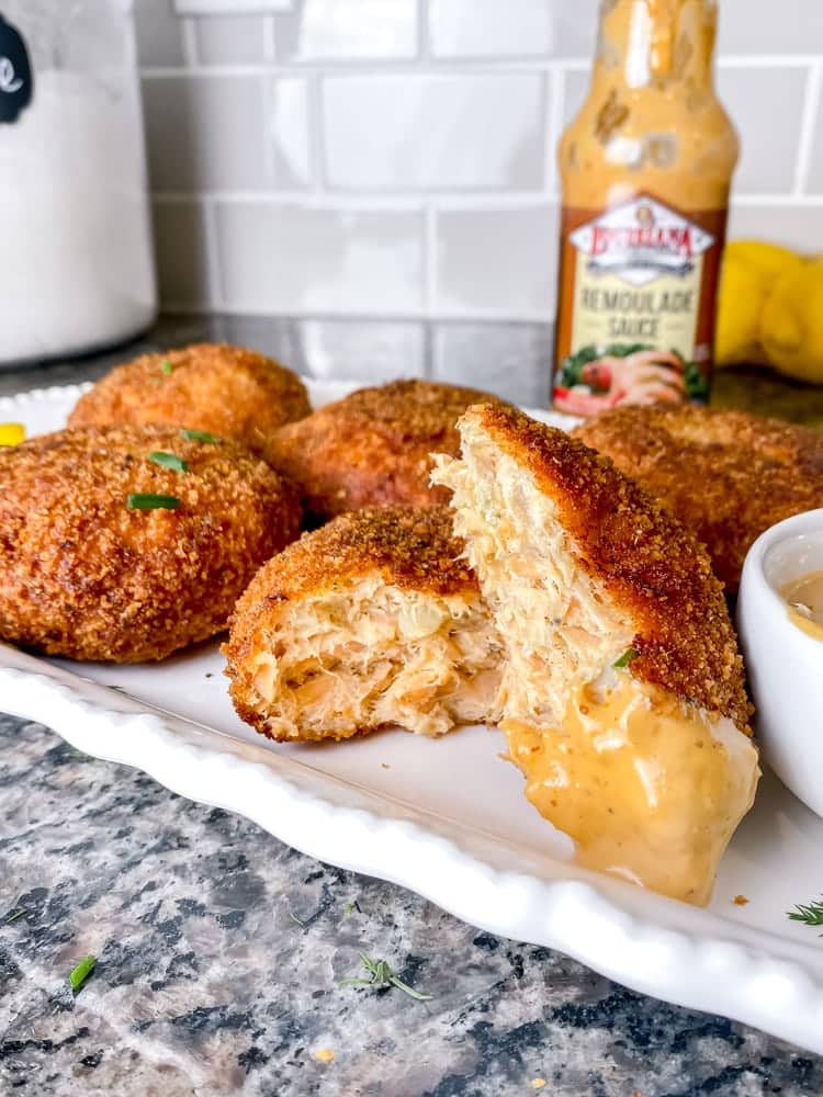 fried salmon cakes