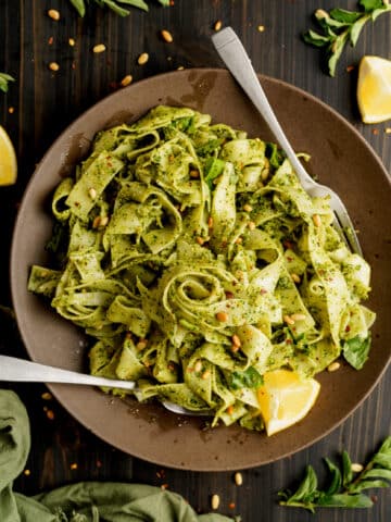 Vegan pesto pasta