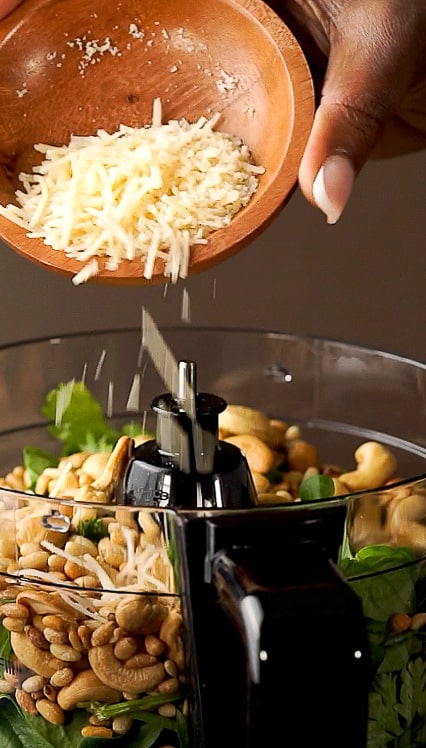 how to make vegan pesto