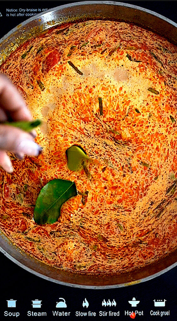 how to make red curry